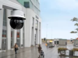 Q6325-LE in city from AXIS COMMUNICATIONS